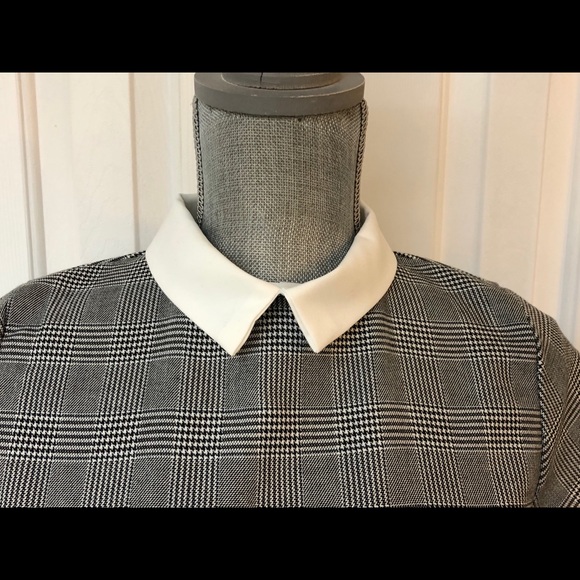 Peter-Pan-Collar Plaid Dress - Picture 3 of 3